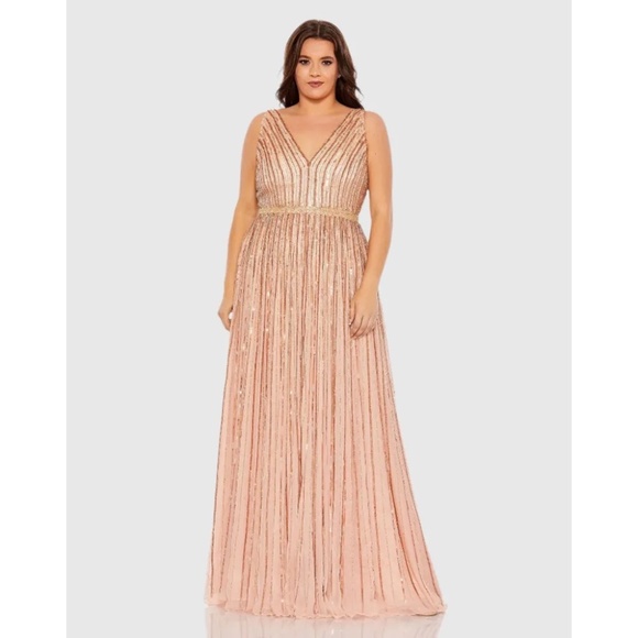 Mac Duggal Dresses & Skirts - NWT Mac Duggal Sequined Striped Sleeveless V Neck A Line Gown - size 20W